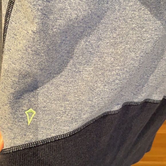 Ivivva Zip Up Hoodie - Picture 4 of 5